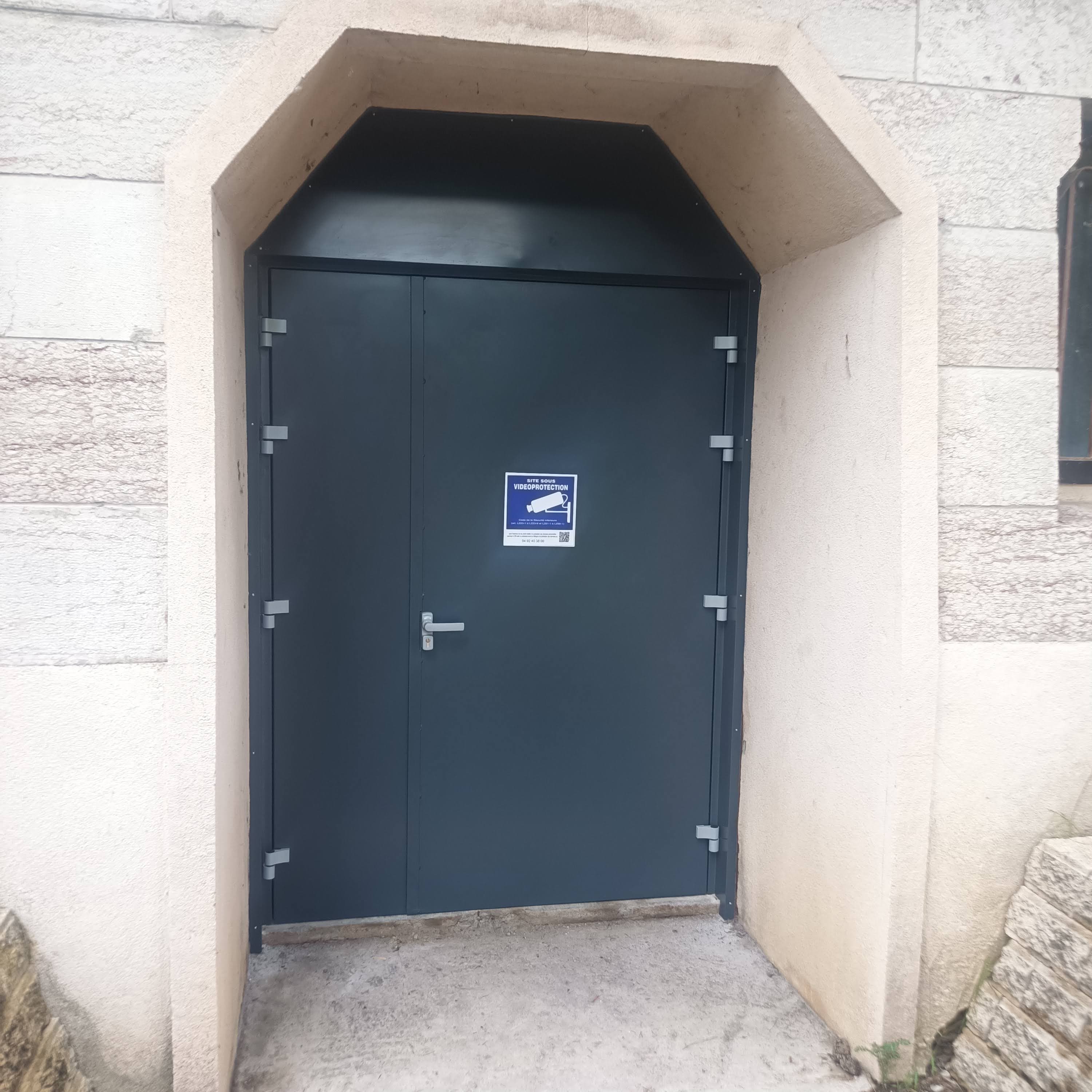 Portes tôlées